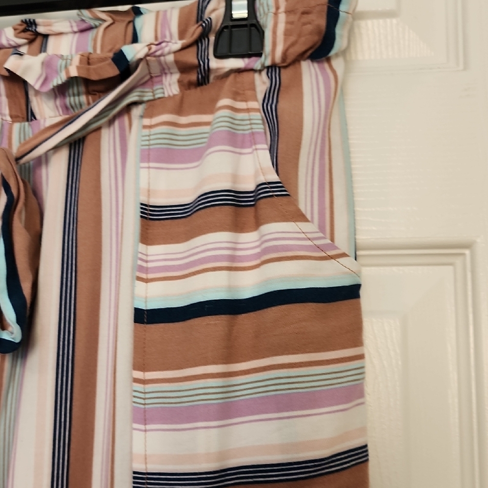 Xhilaration Wide Leg Pants. - Picture 3 of 11